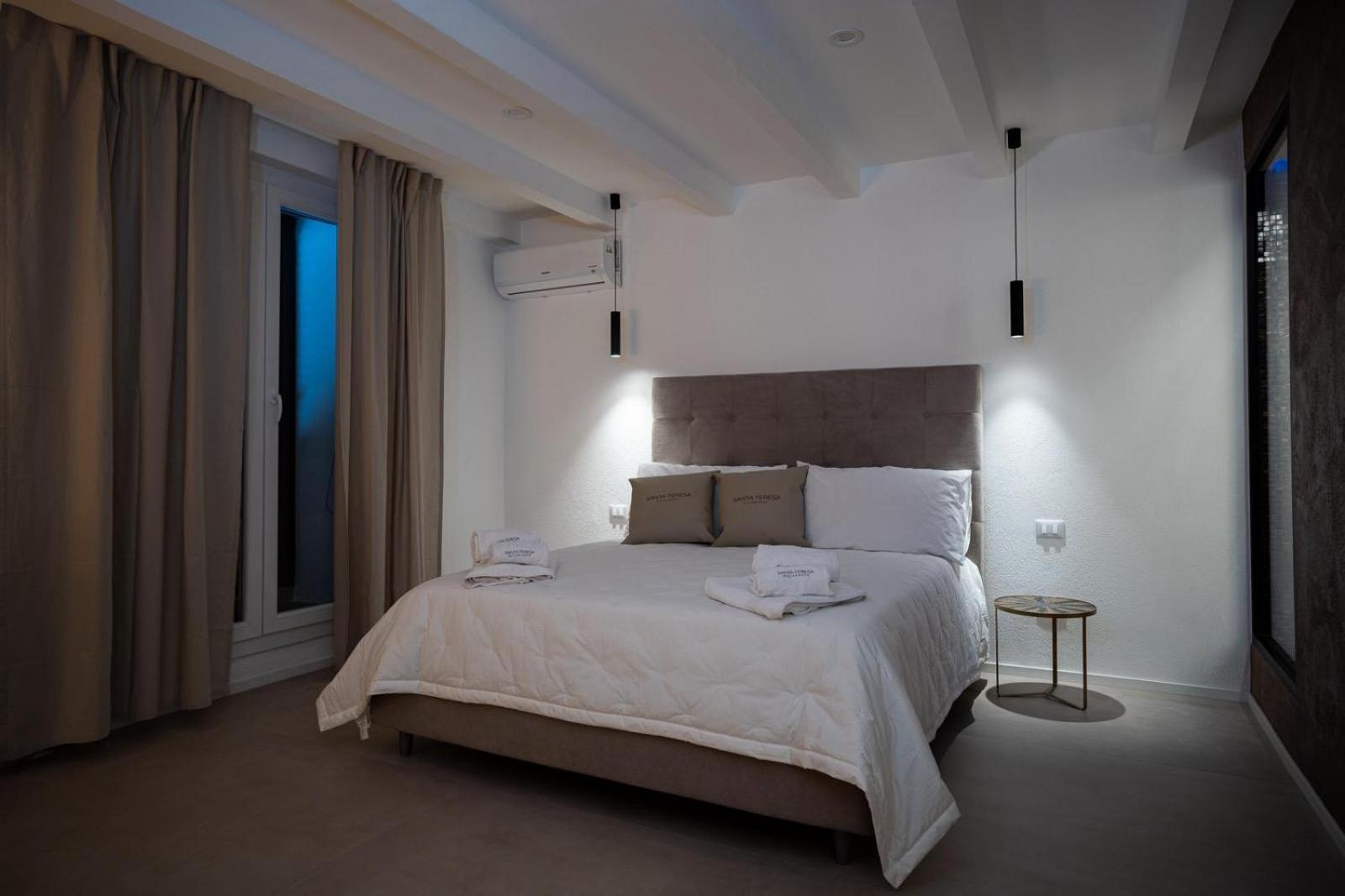 Santateresa19 Suite & Spa Palermo Bagian luar foto